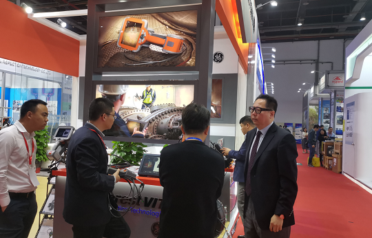 孫總親臨第24屆Q.C.China展現(xiàn)場(chǎng) 韋孫總親臨第24屆Q.C.China展現(xiàn)場(chǎng)